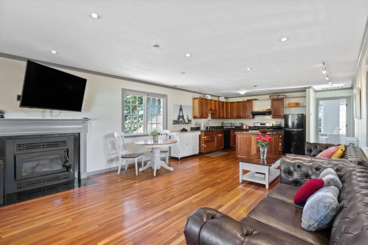 11025 Alba RD