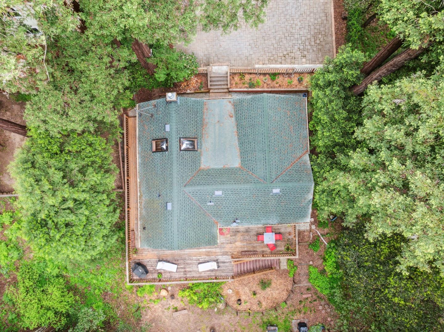 415 Gold AVE