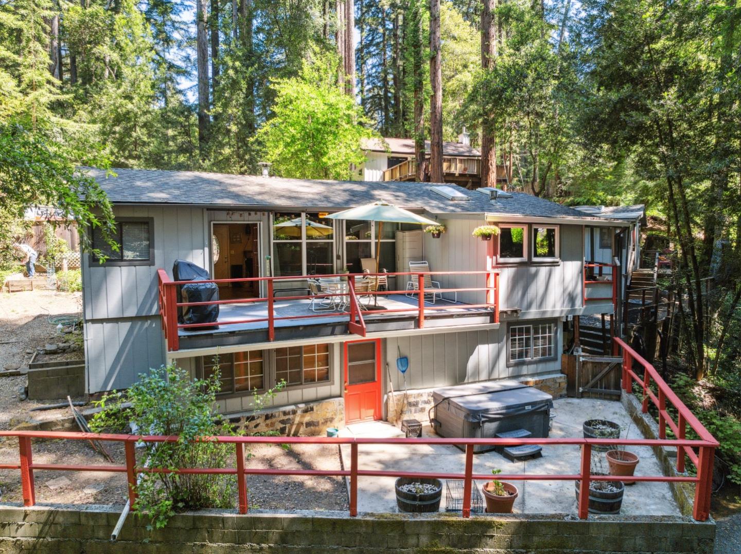 495 Primavera RD