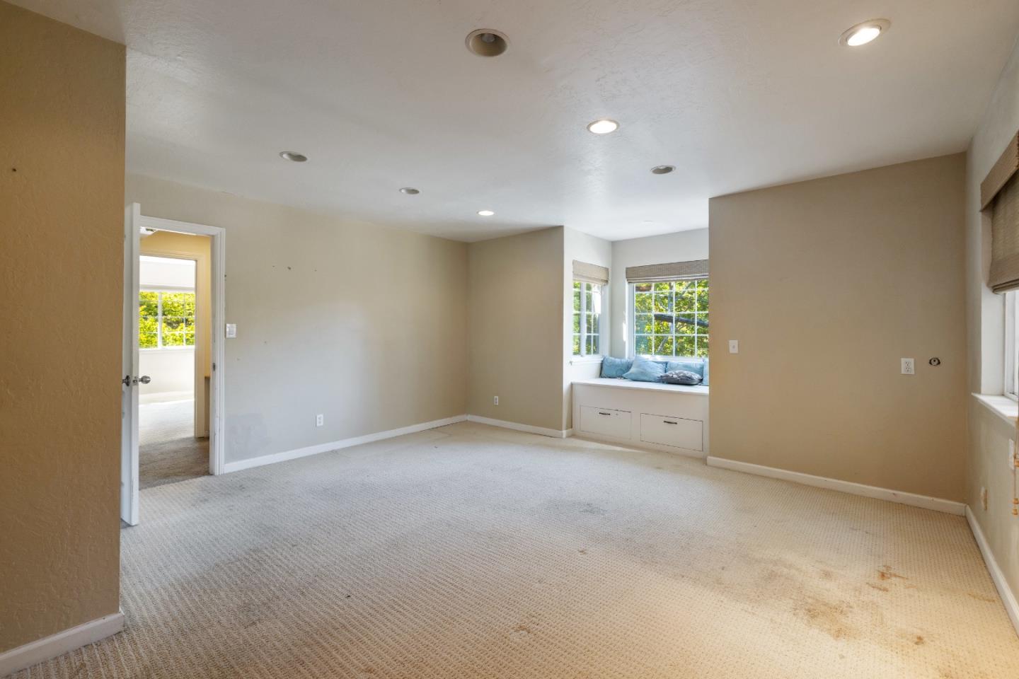 600 Cook WAY