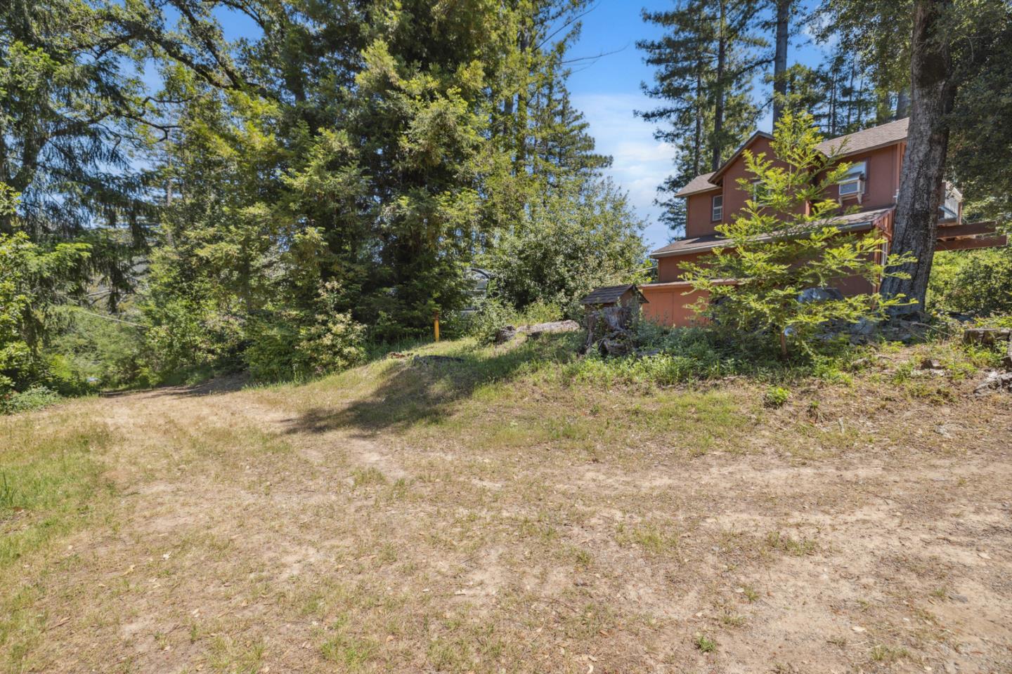 1495 Dons RD