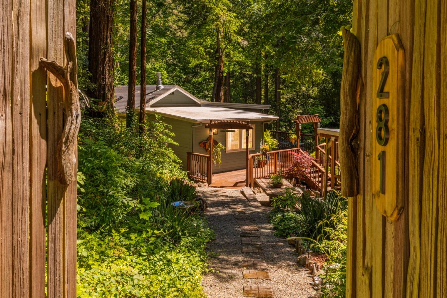 281 Olson RD