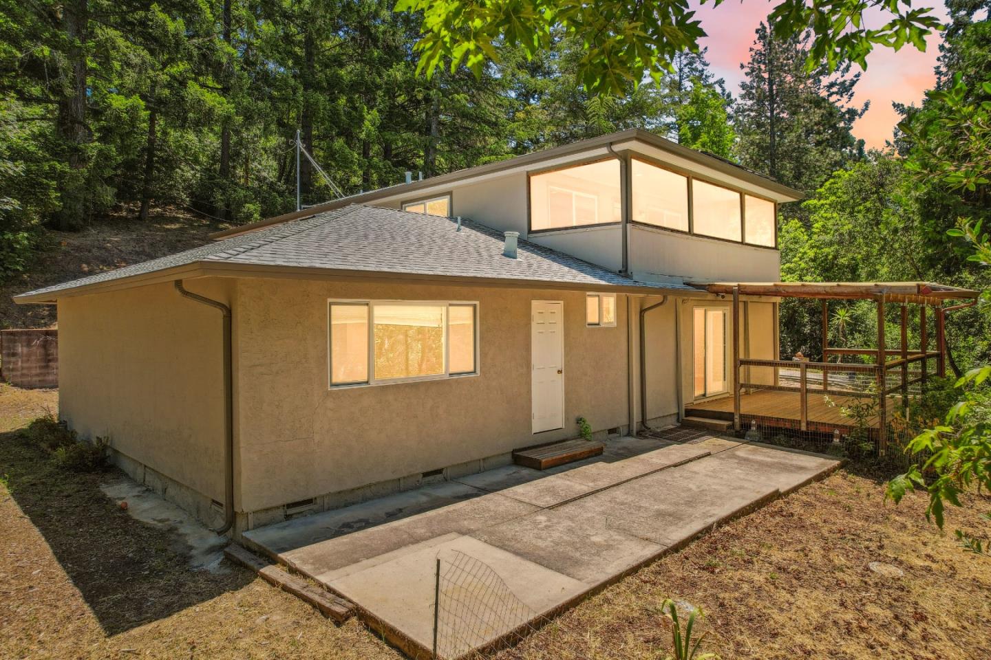 24895 Skyland RD