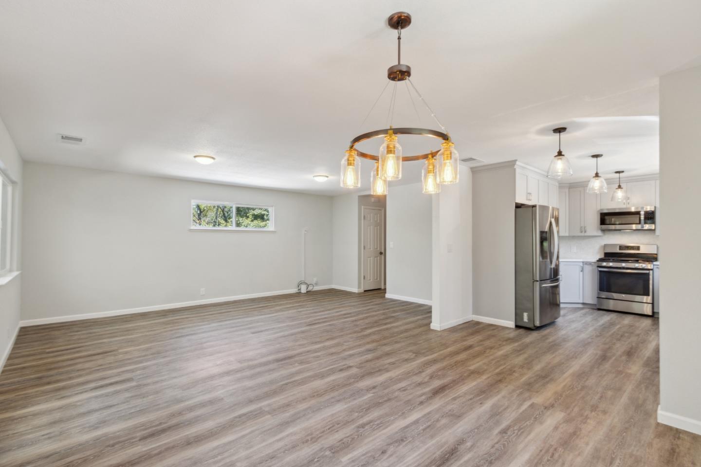 24895 Skyland RD