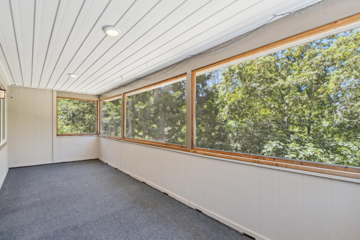 24895 Skyland RD