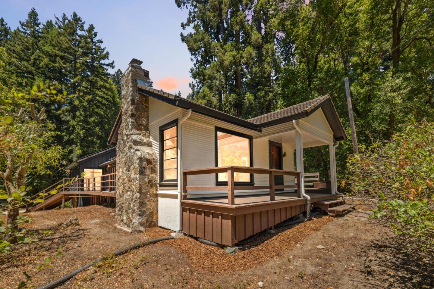 9925 Love Creek Road