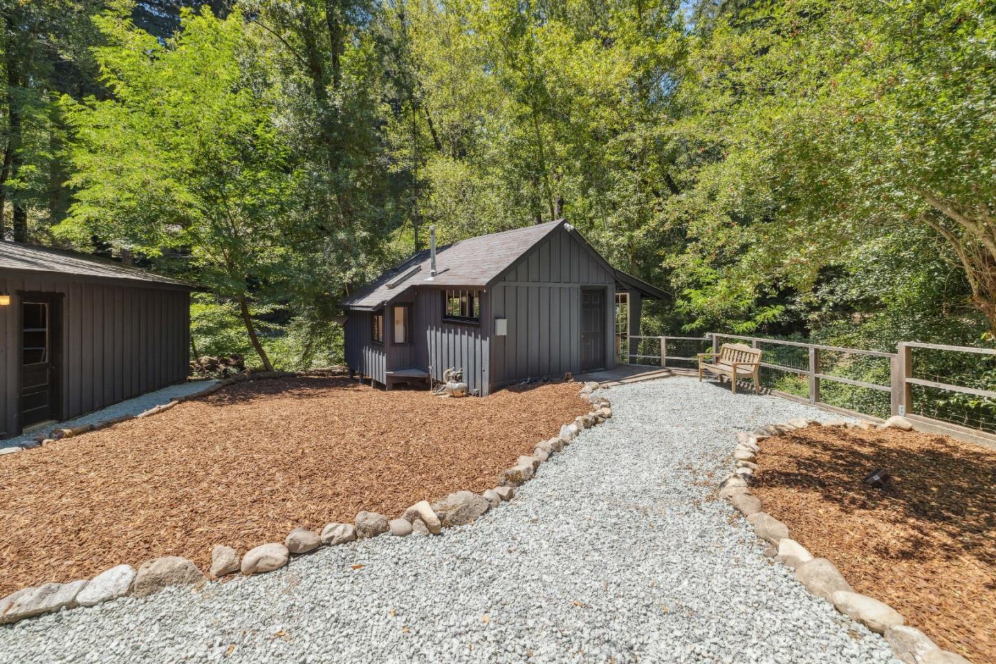 9925 Love Creek Road