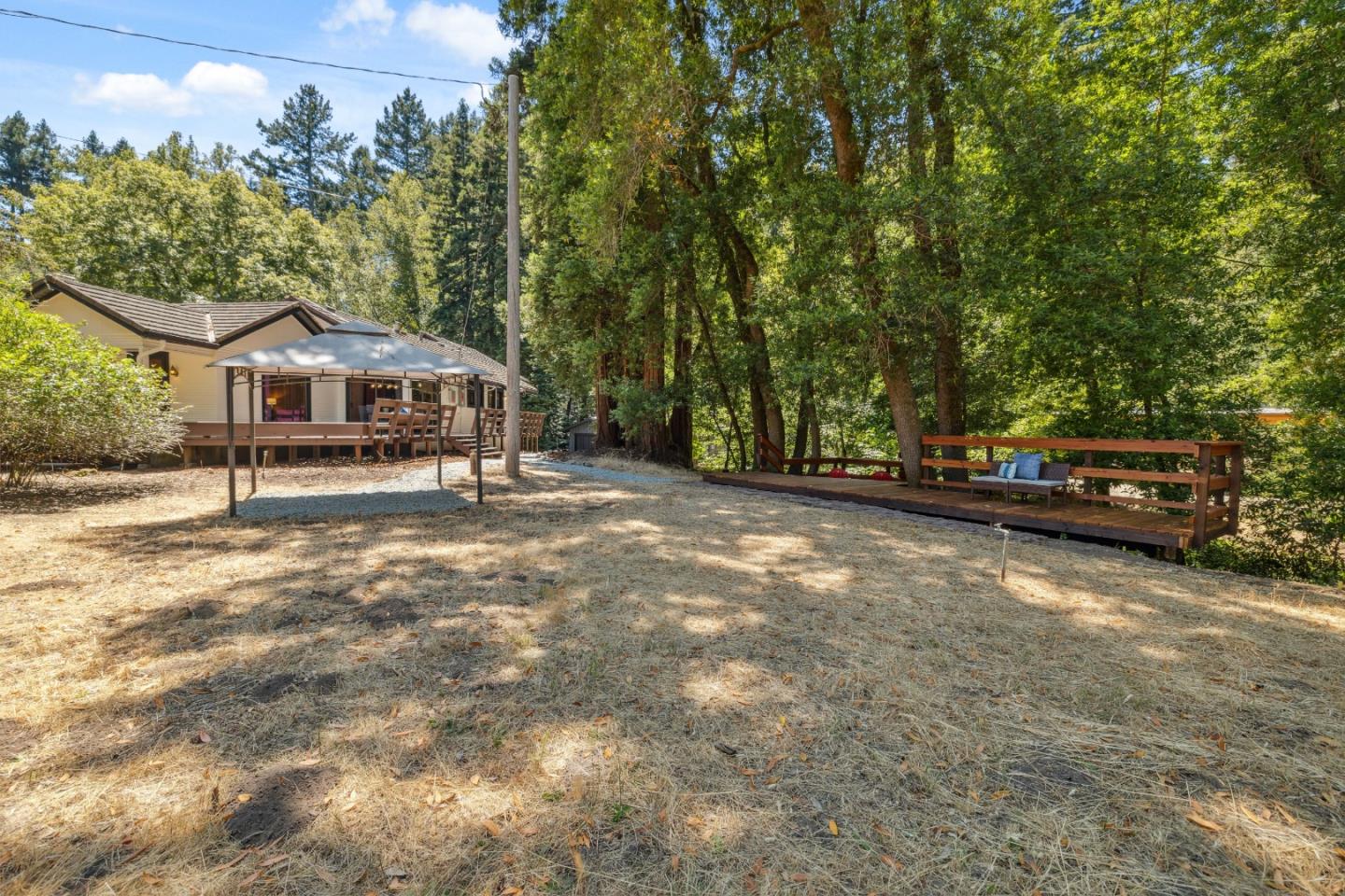 9925 Love Creek Road