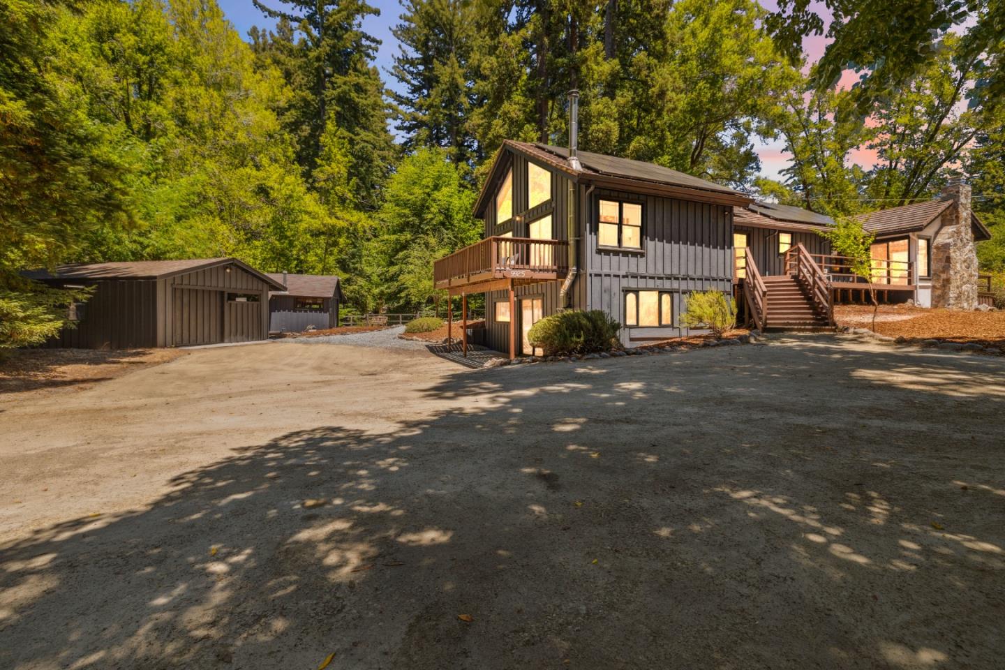 9925 Love Creek Road