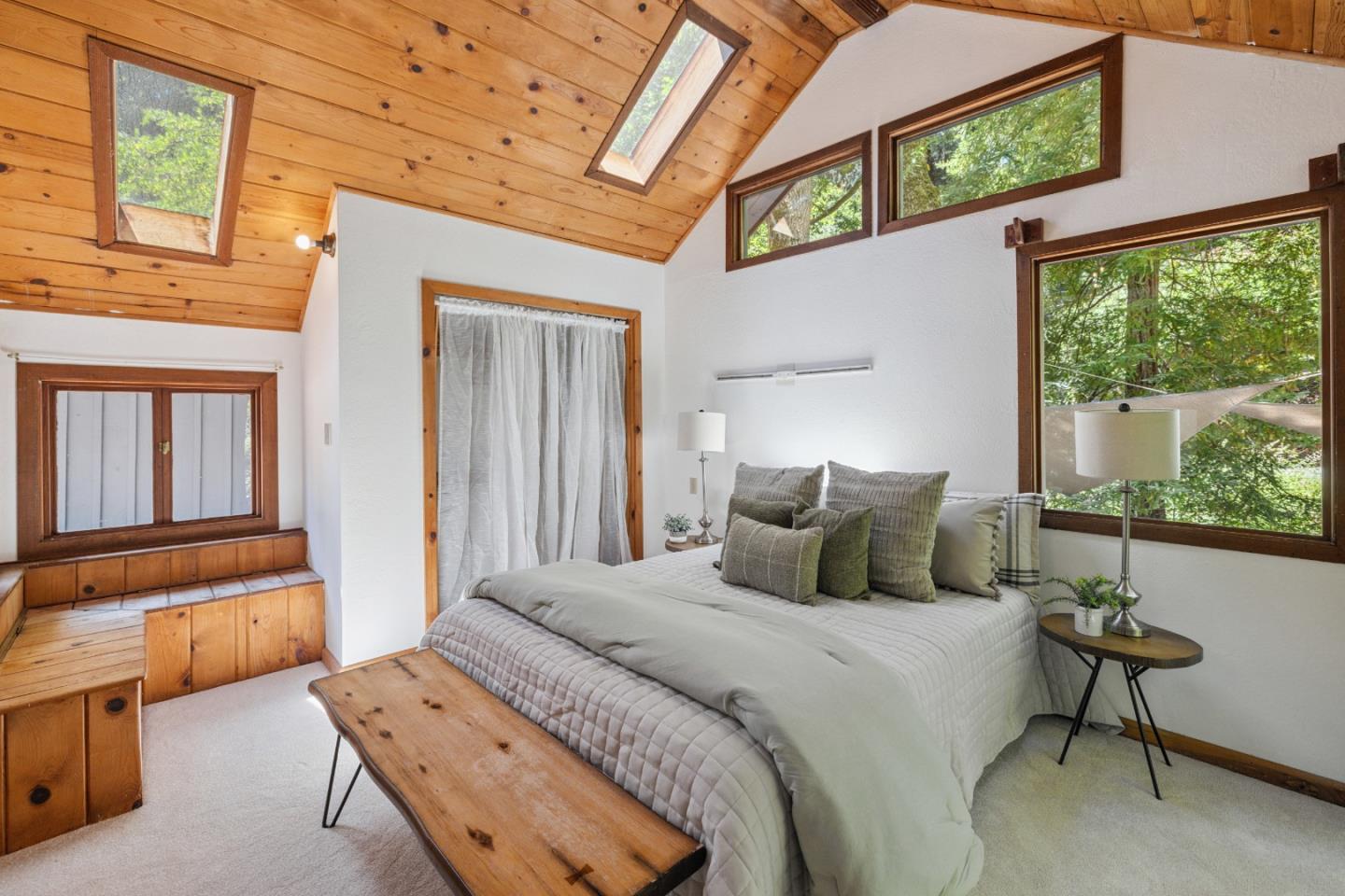 9925 Love Creek Road