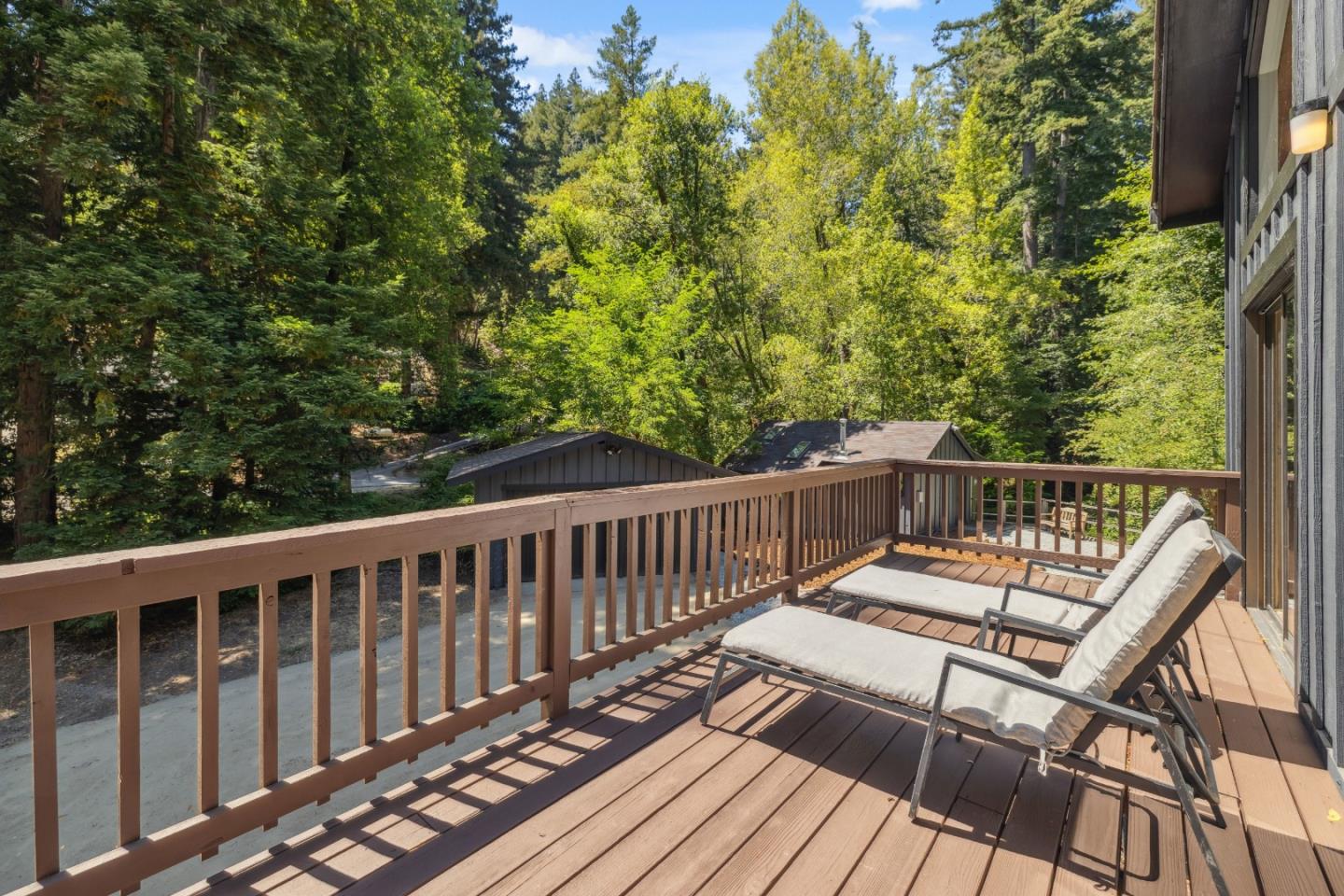 9925 Love Creek Road
