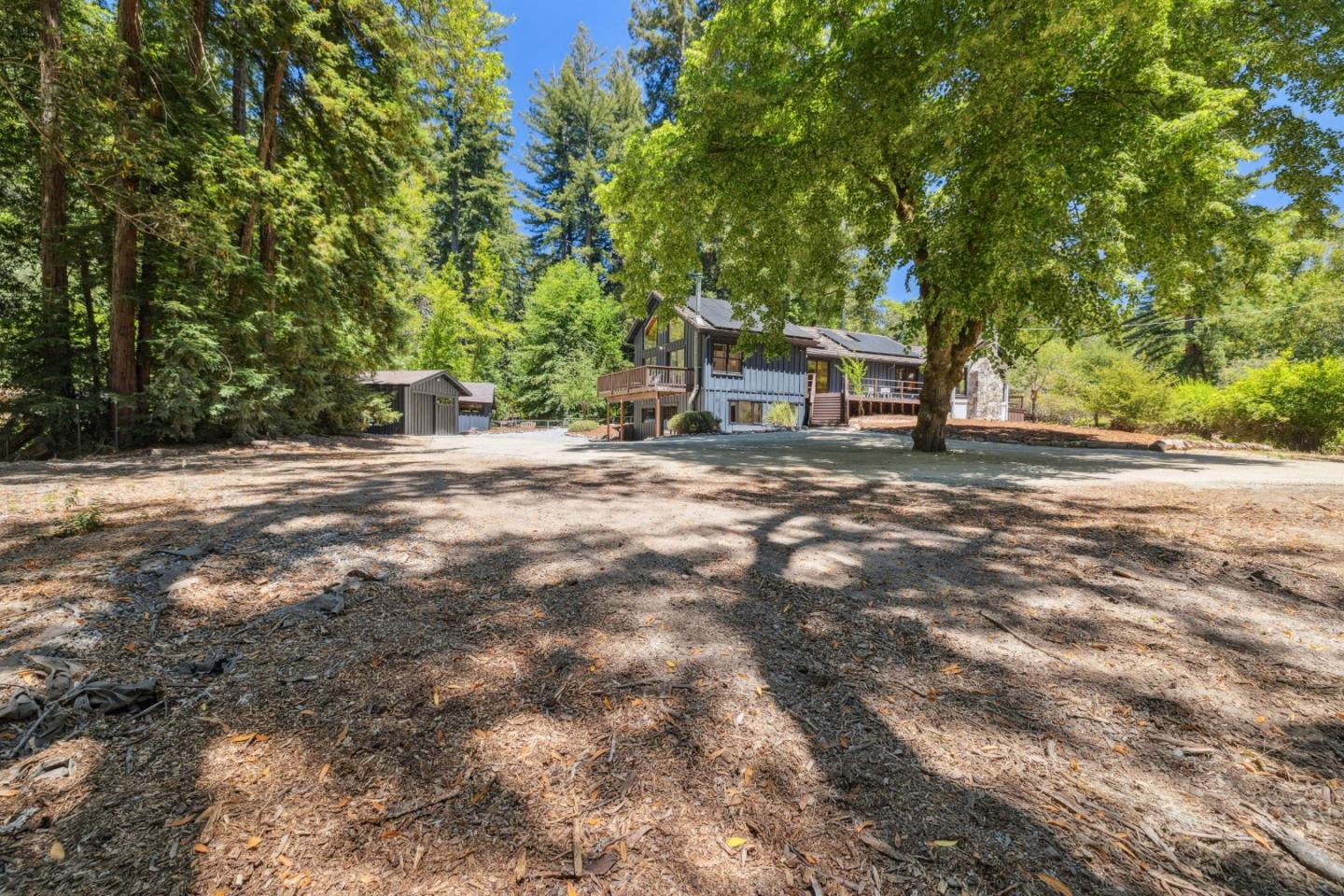 9925 Love Creek Road
