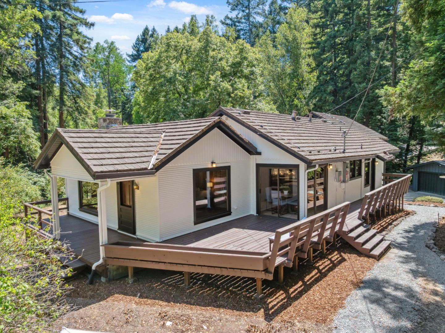 9925 Love Creek Road