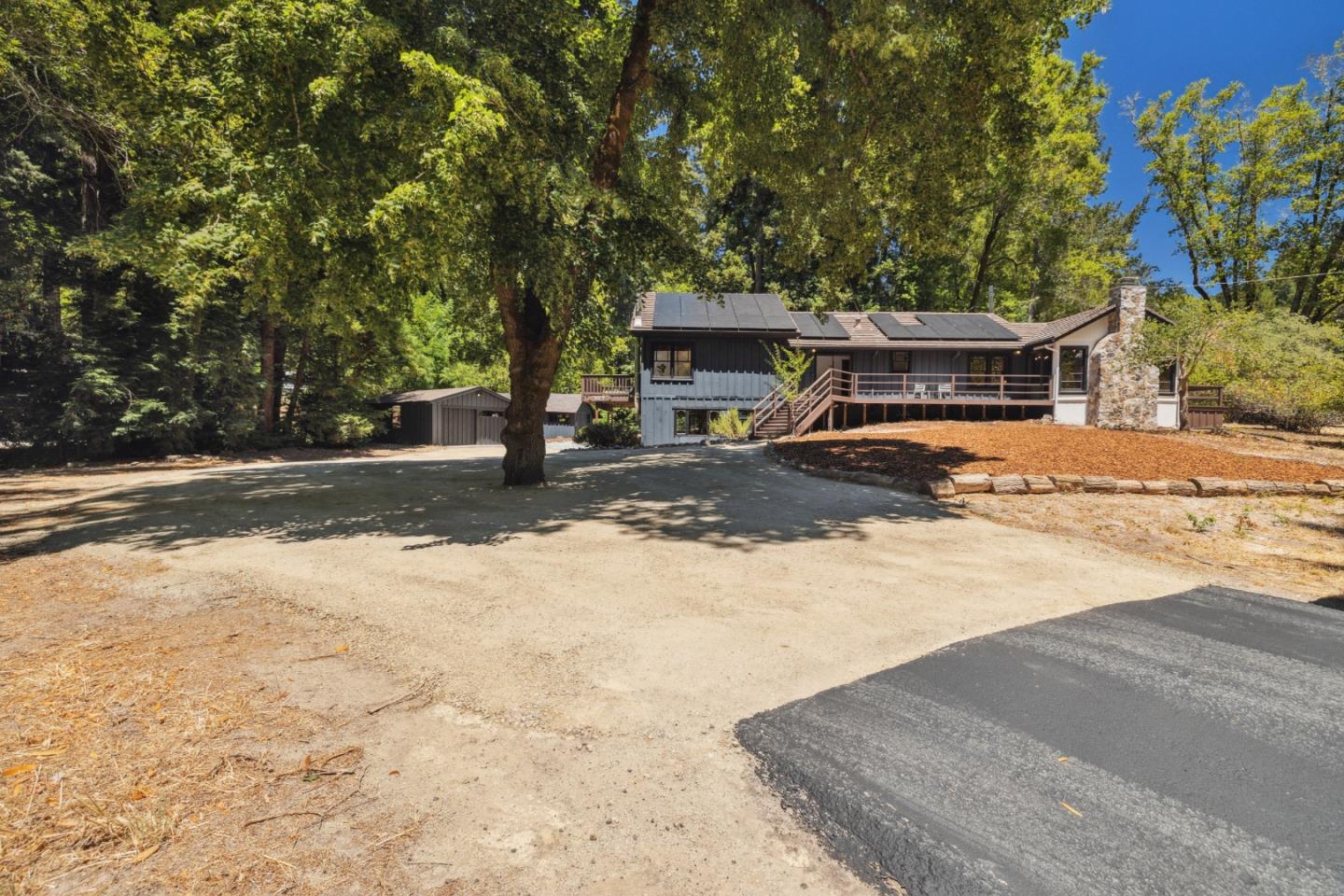 9925 Love Creek Road