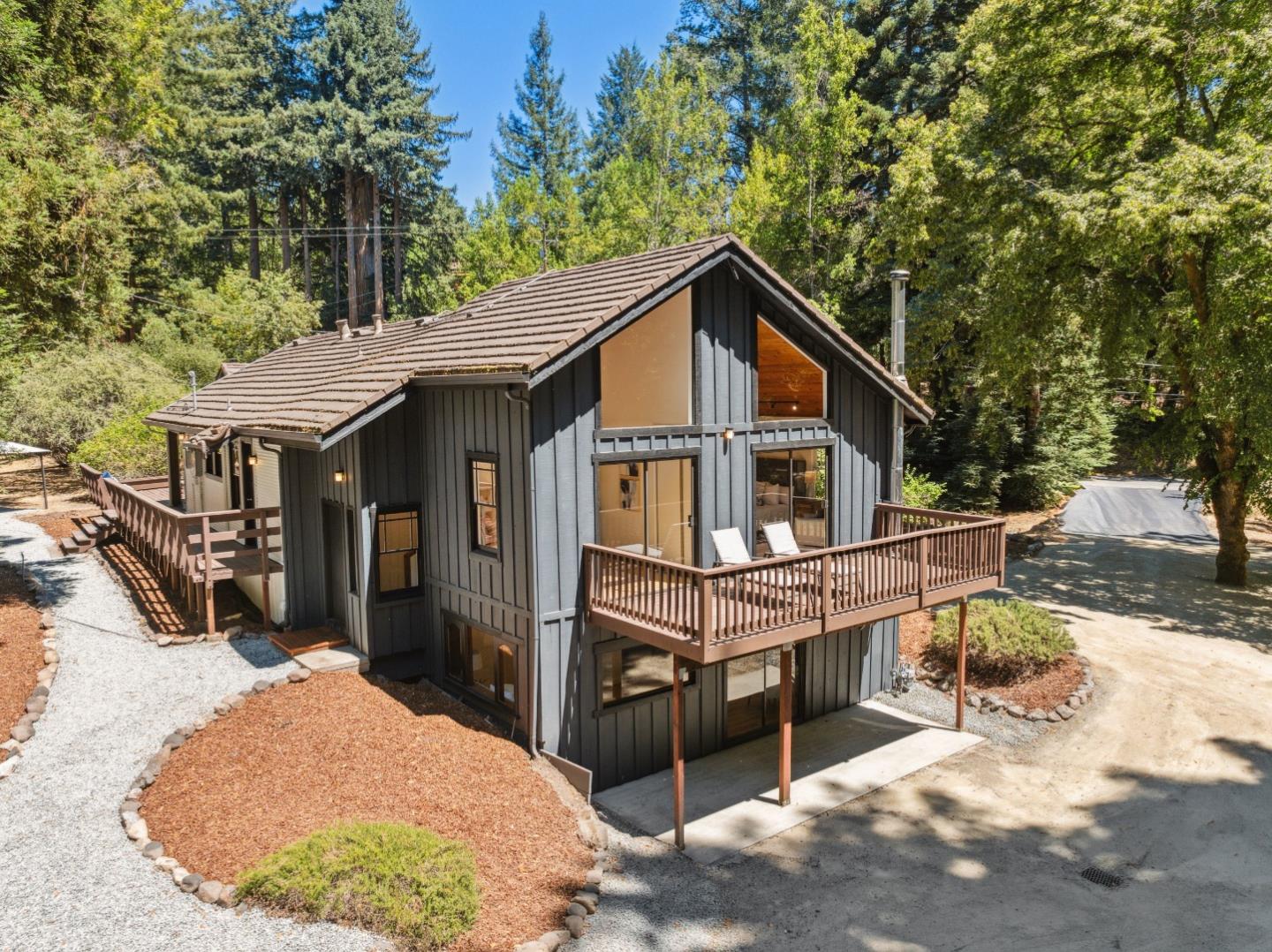 9925 Love Creek Road