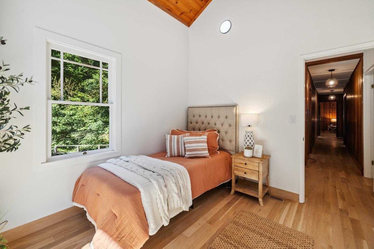 9925 Love Creek Road