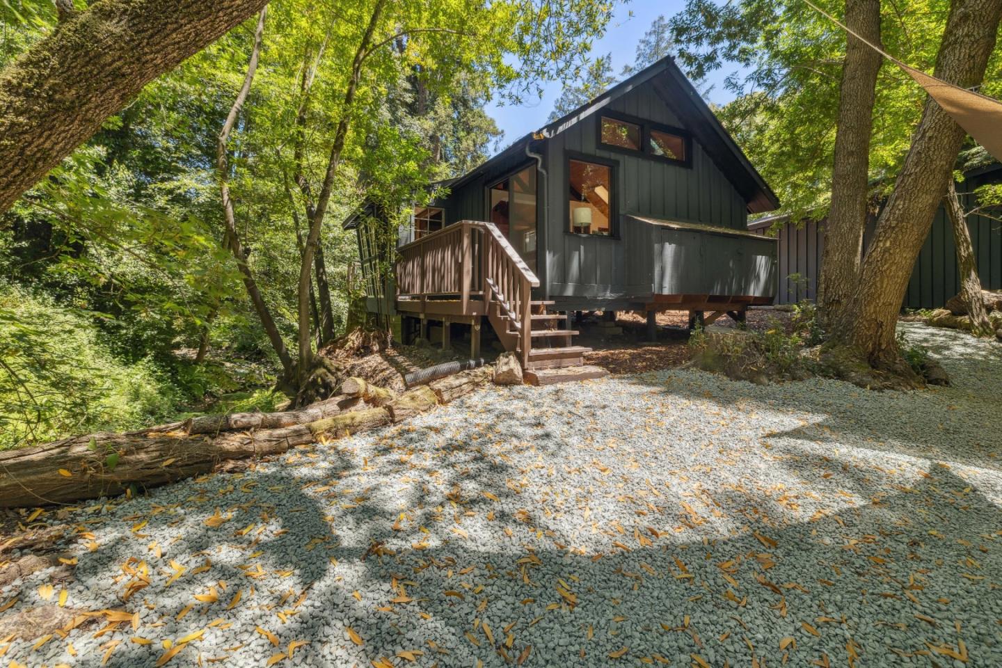 9925 Love Creek Road