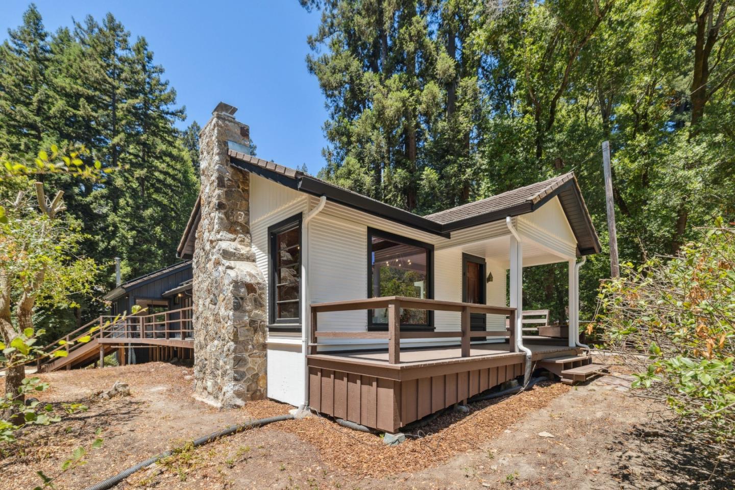 9925 Love Creek Road