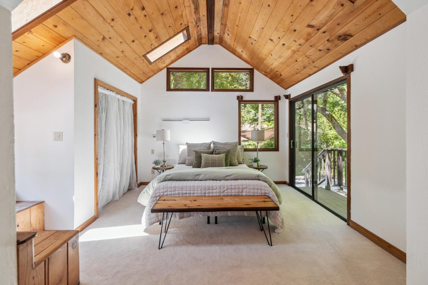 9925 Love Creek Road