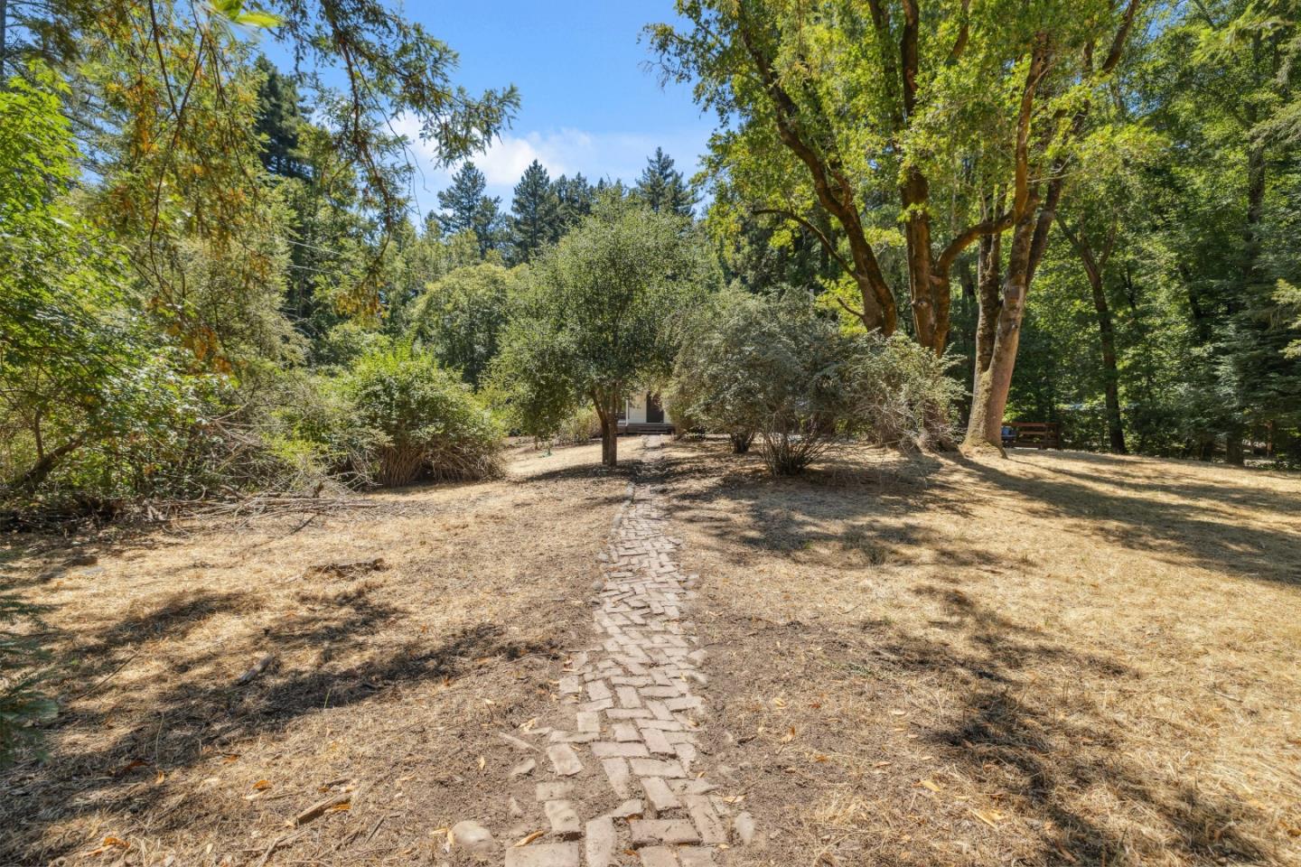 9925 Love Creek Road