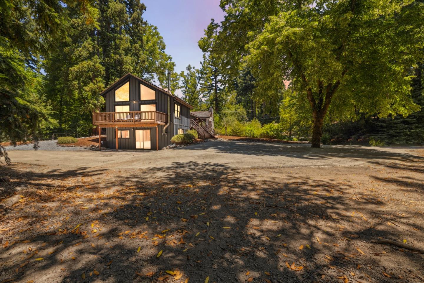9925 Love Creek Road