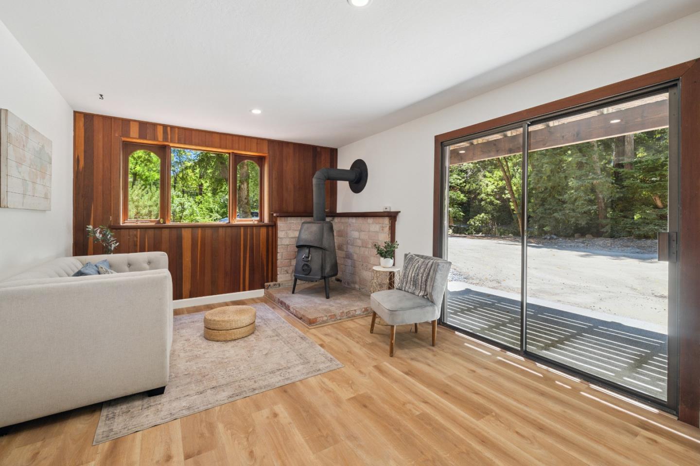9925 Love Creek Road