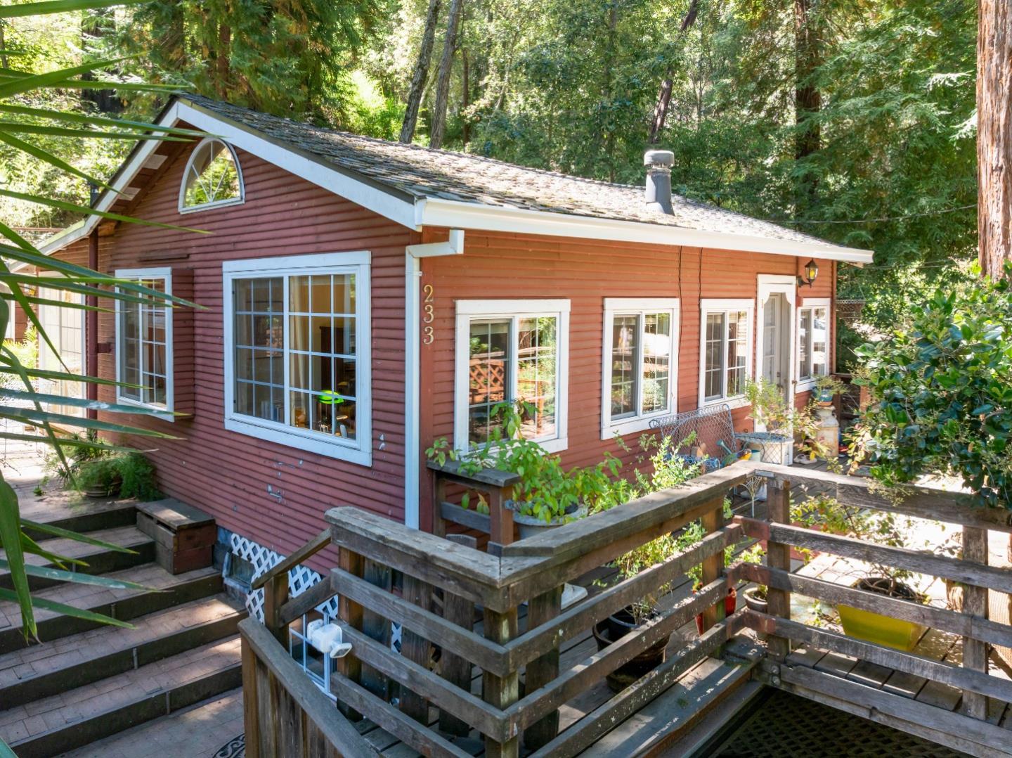 233 Acorn Drive