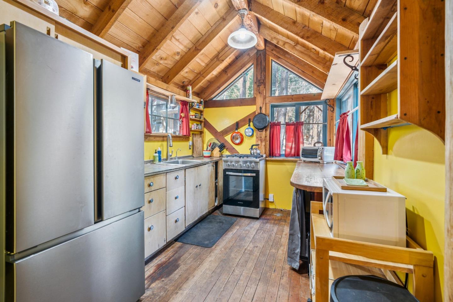 35425 Stonewall Drive