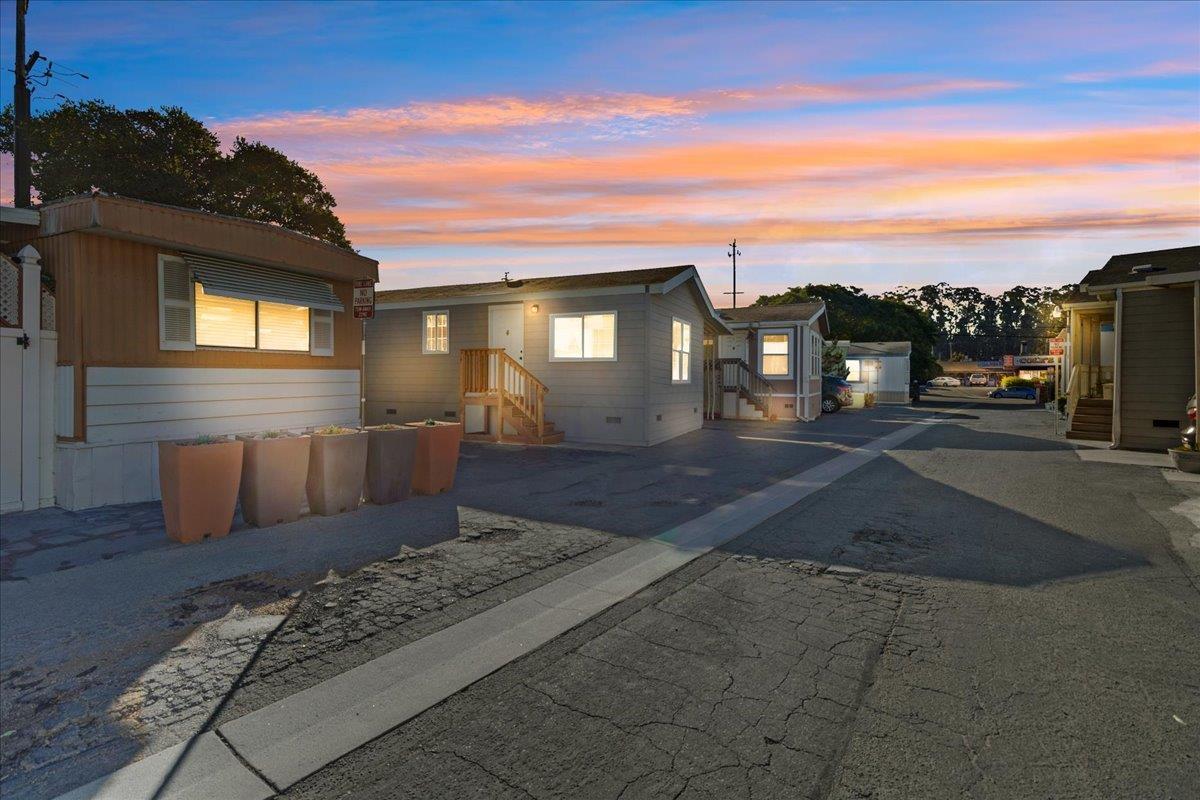 2565 Portola Drive Unit: 32