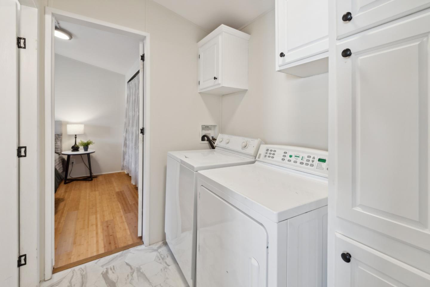 2565 Portola Drive Unit: 32