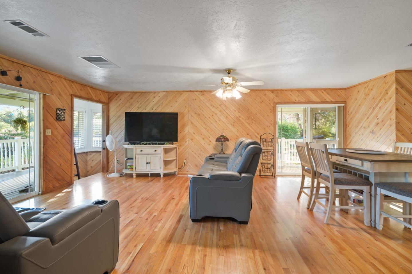 13289 Moccasin Lane
