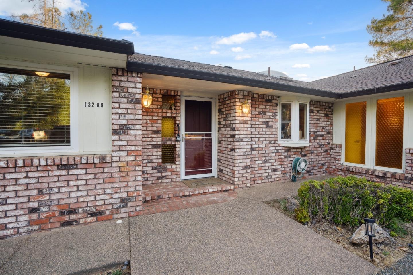 13289 Moccasin Lane