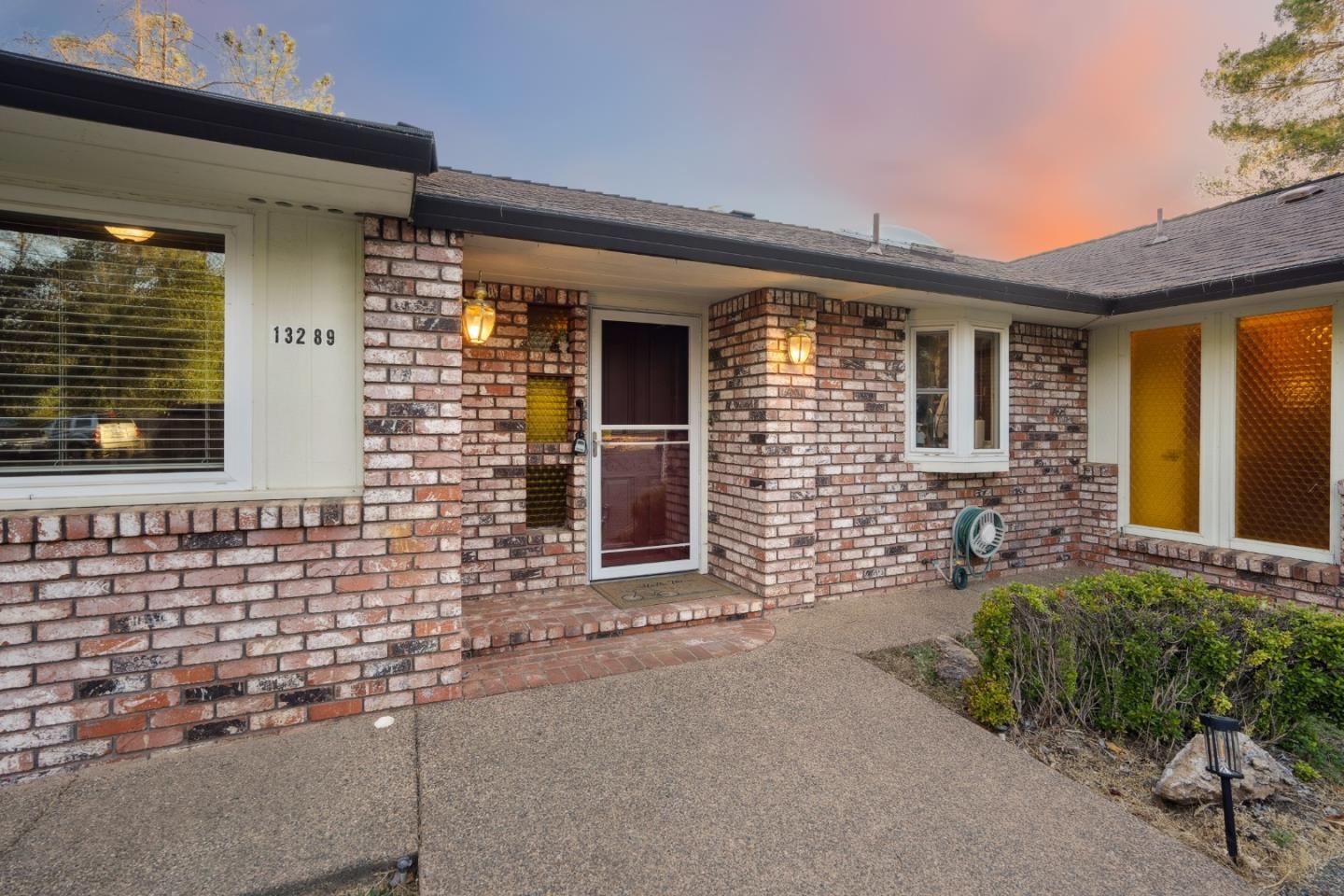 13289 Moccasin Lane