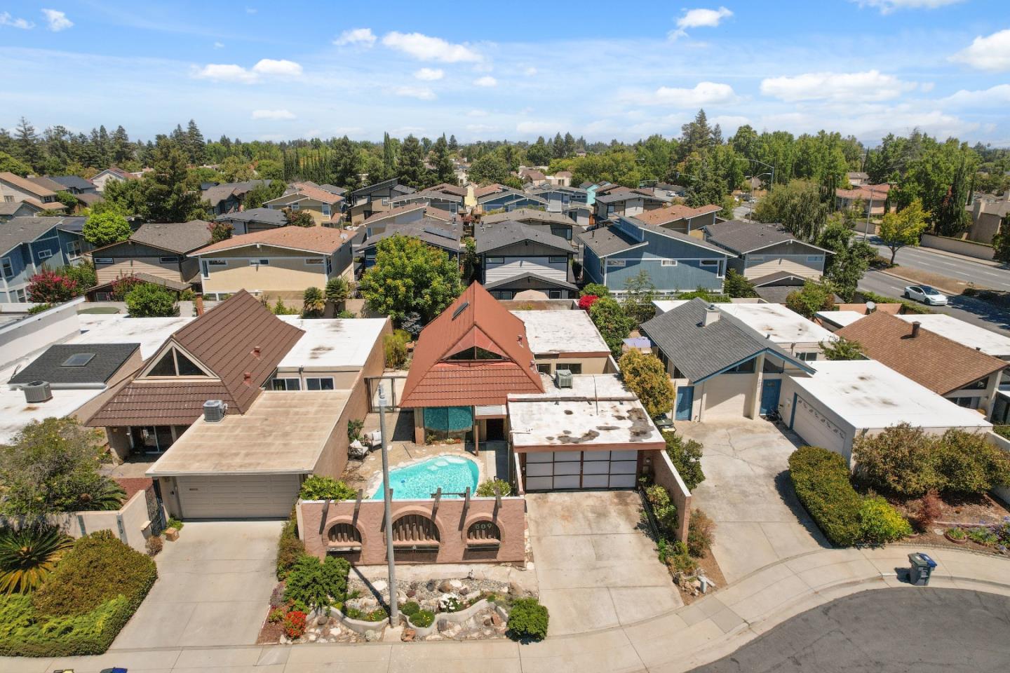 509 Crater Lake Court