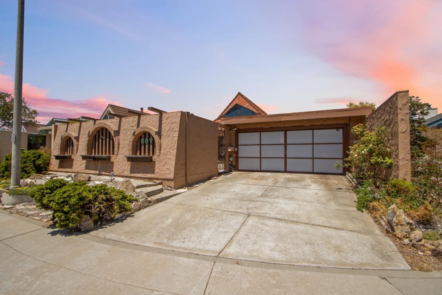 509 Crater Lake Court
