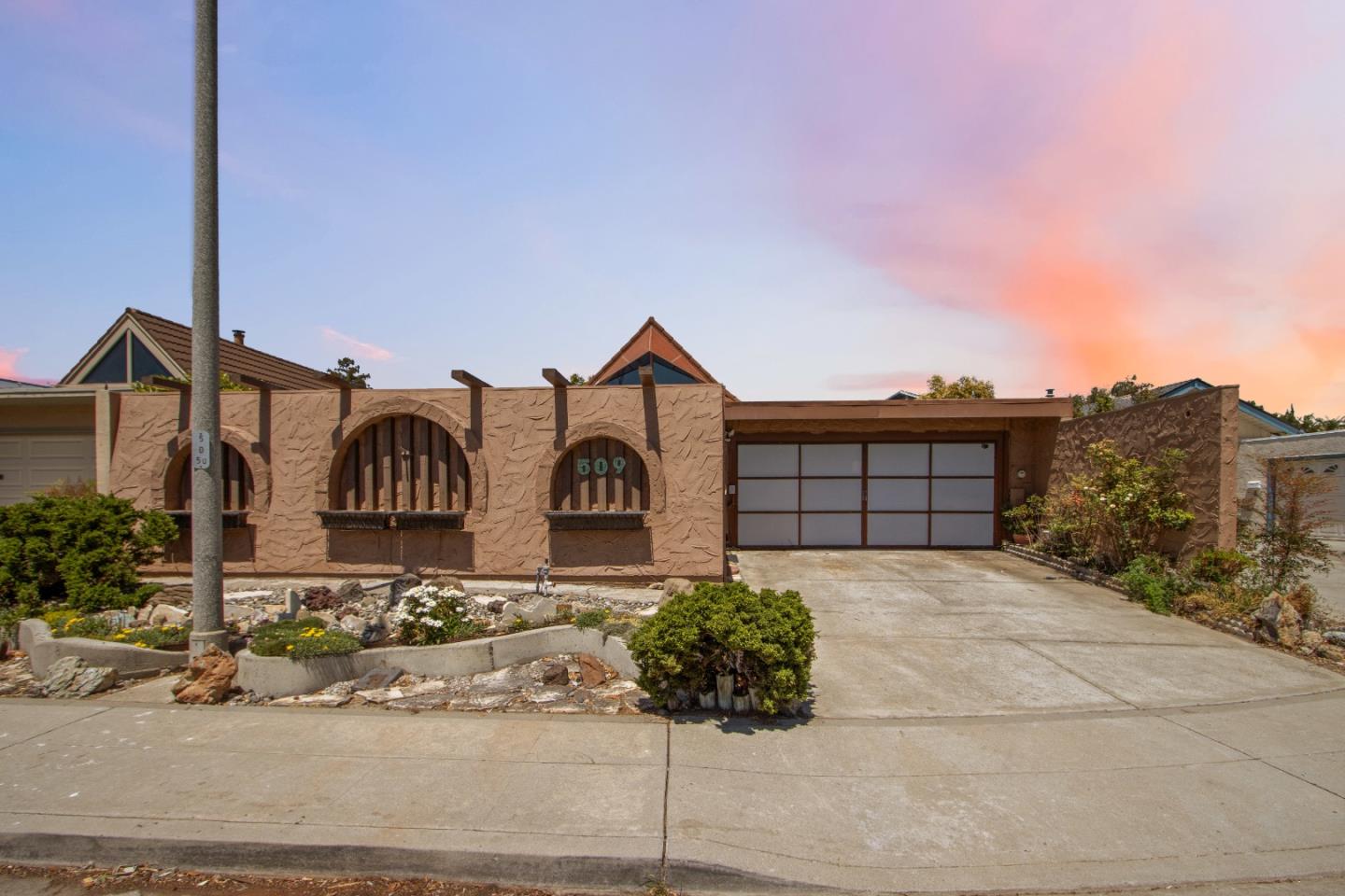 509 Crater Lake Court
