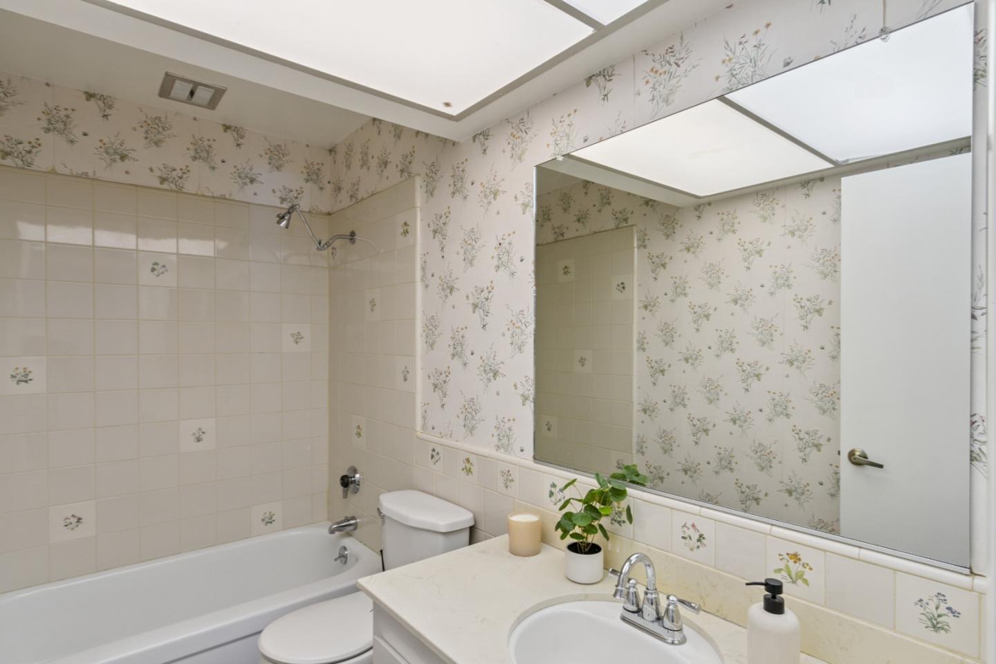 509 Crater Lake Court