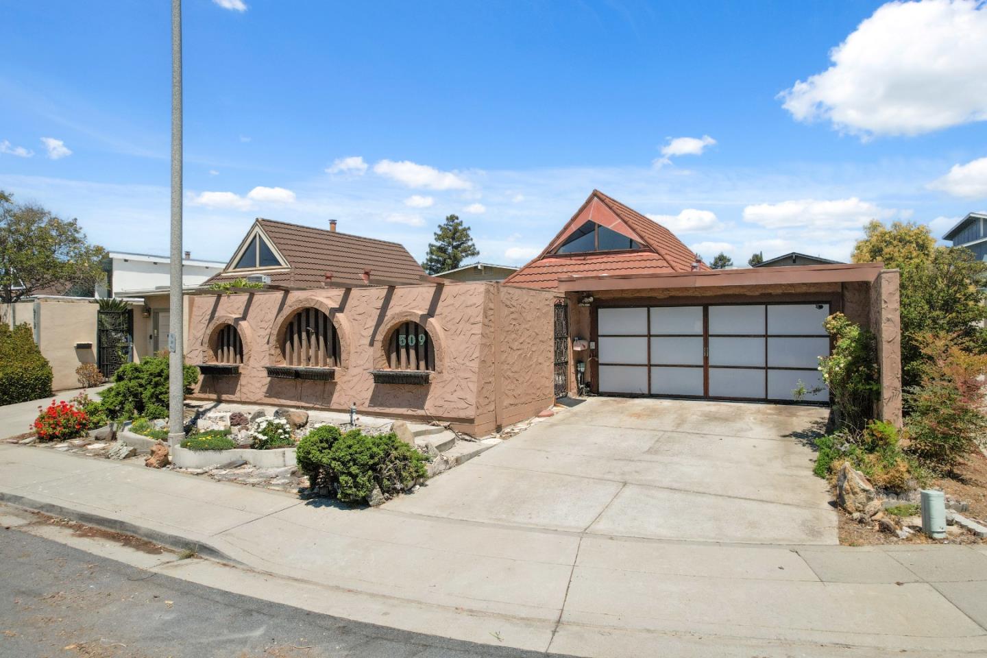 509 Crater Lake Court