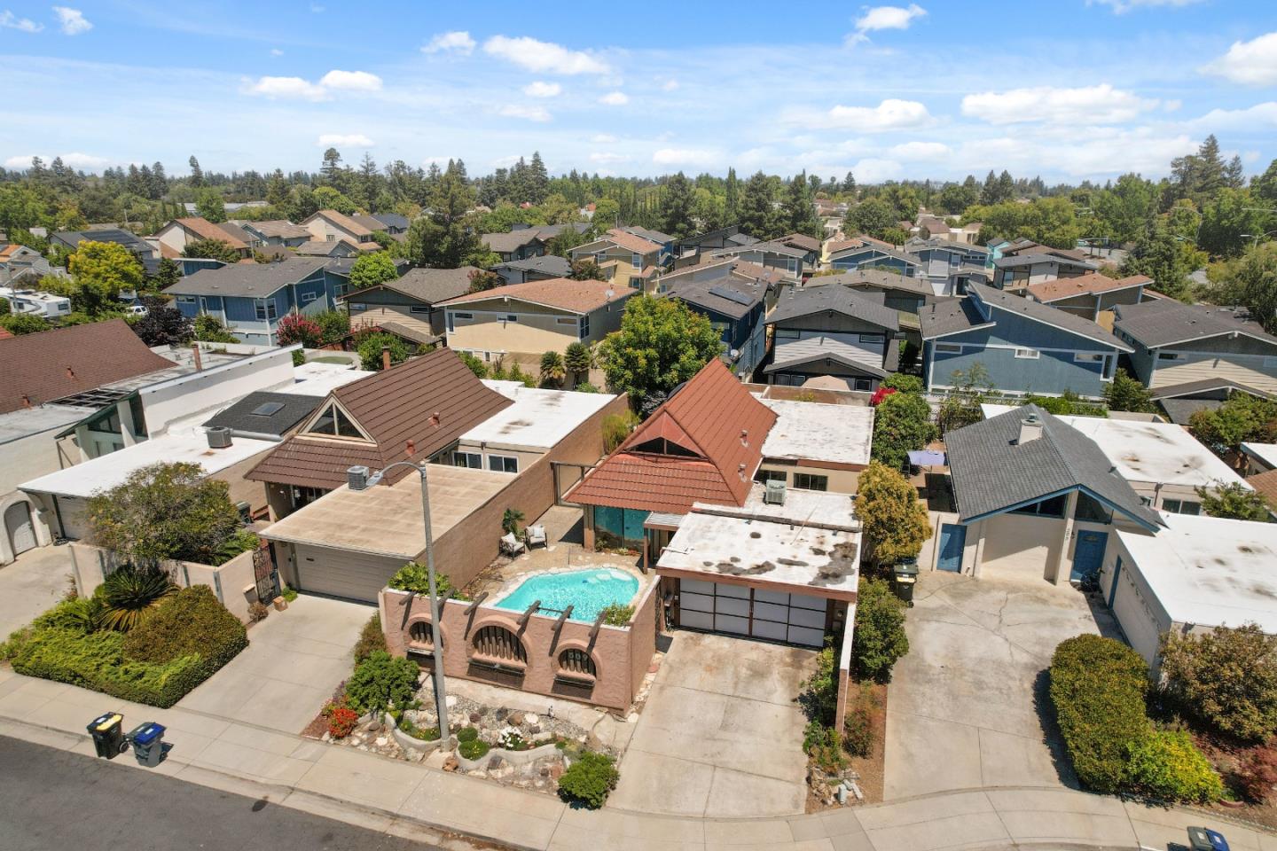 509 Crater Lake Court