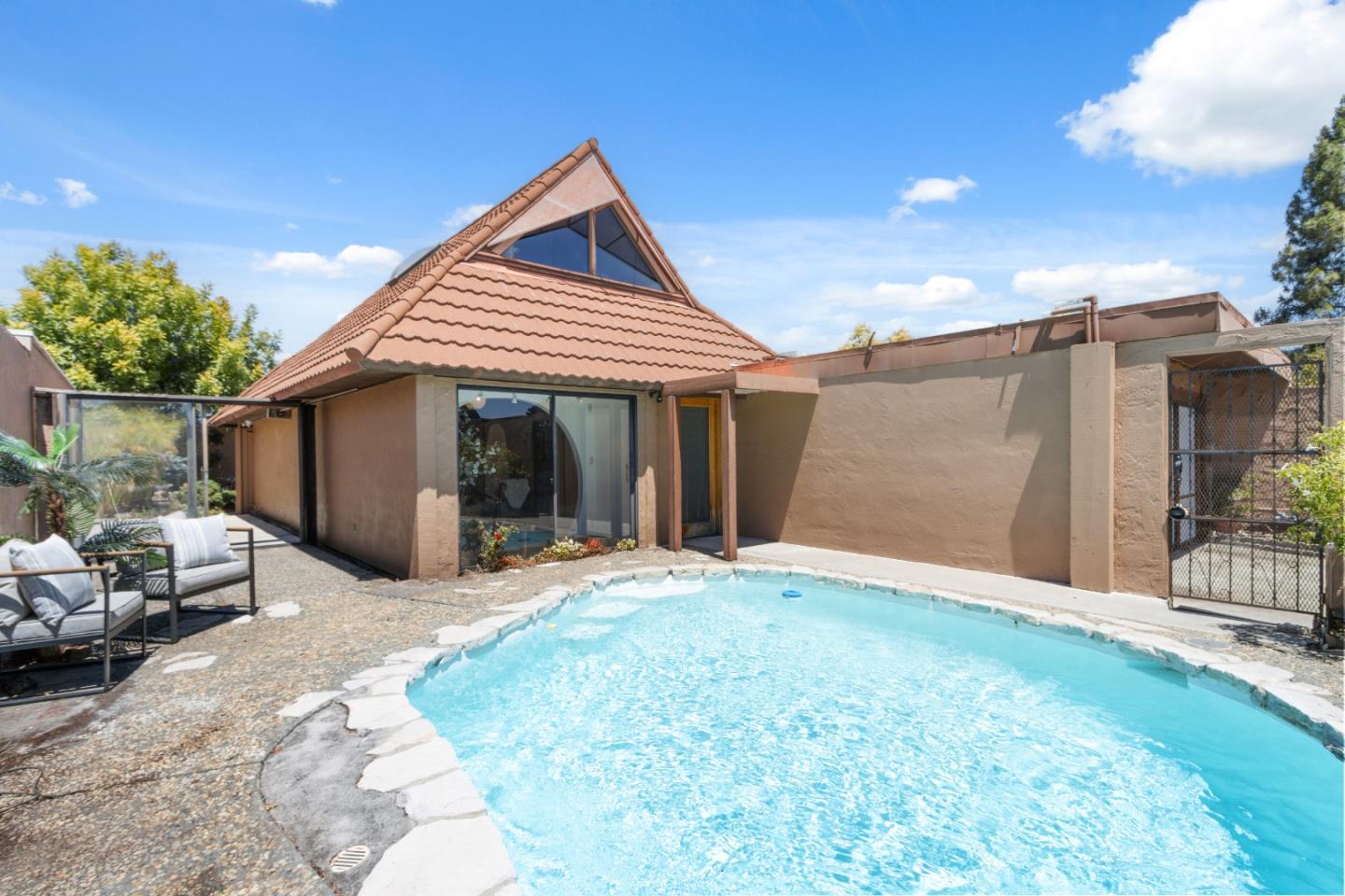 509 Crater Lake Court