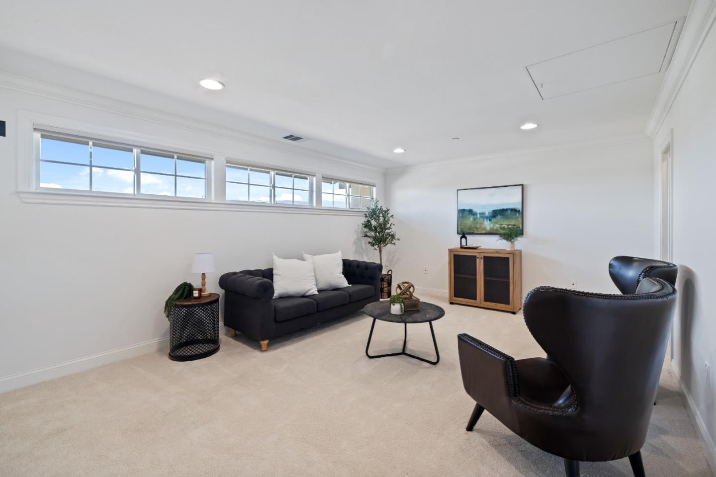 2866 Paseo Lane