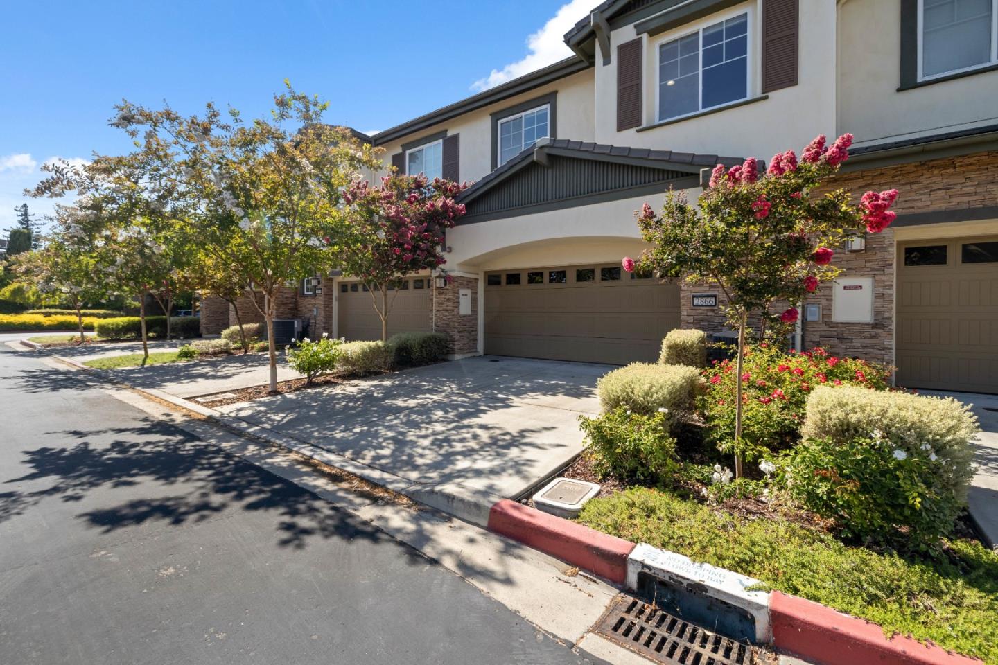 2866 Paseo Lane