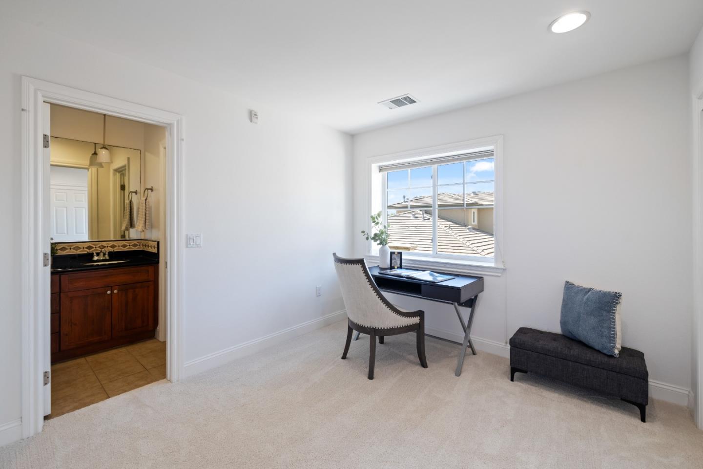 2866 Paseo Lane
