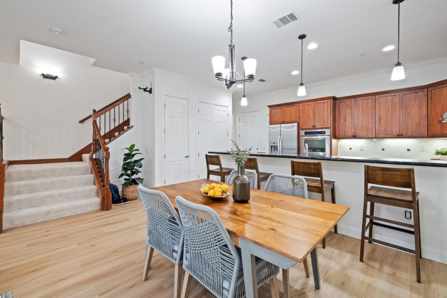 2866 Paseo Lane