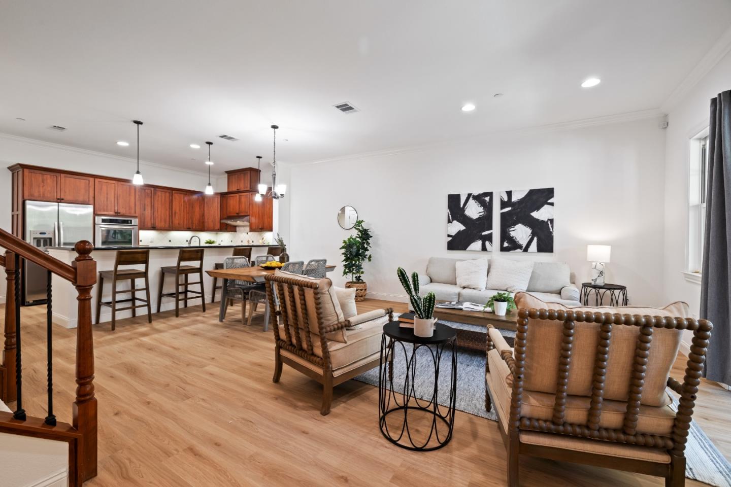 2866 Paseo Lane
