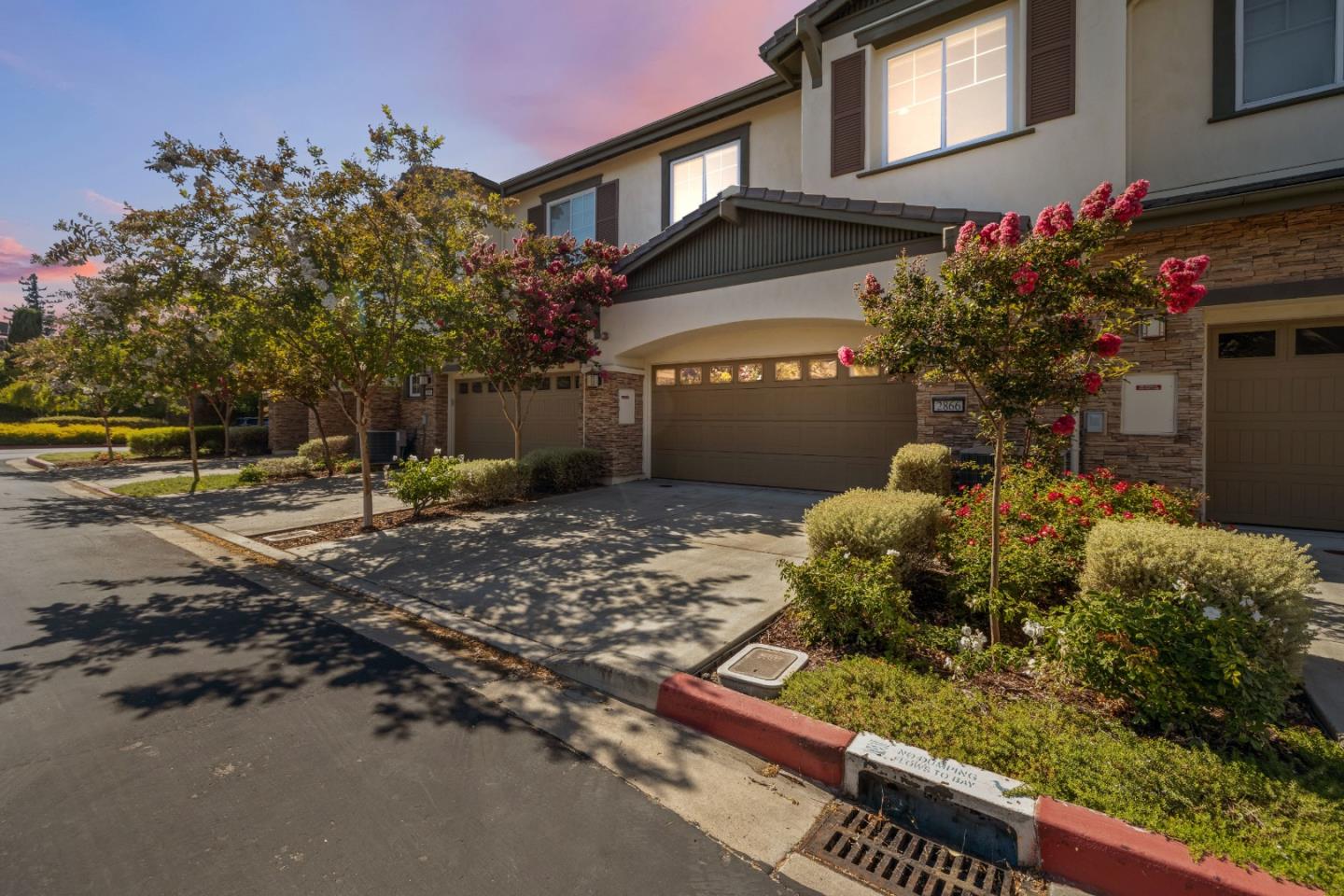 2866 Paseo Lane