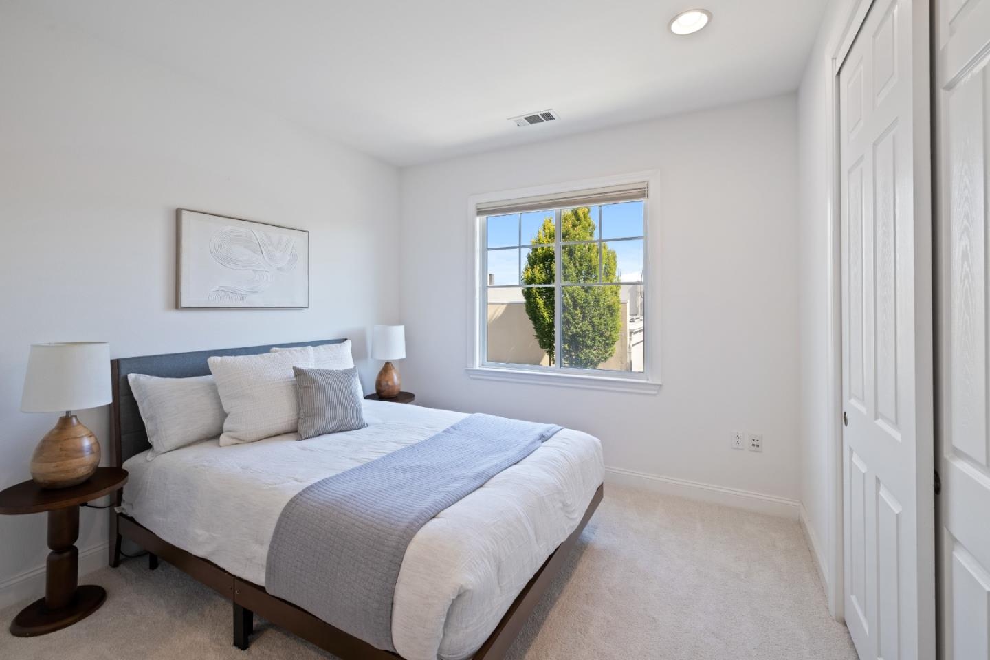 2866 Paseo Lane