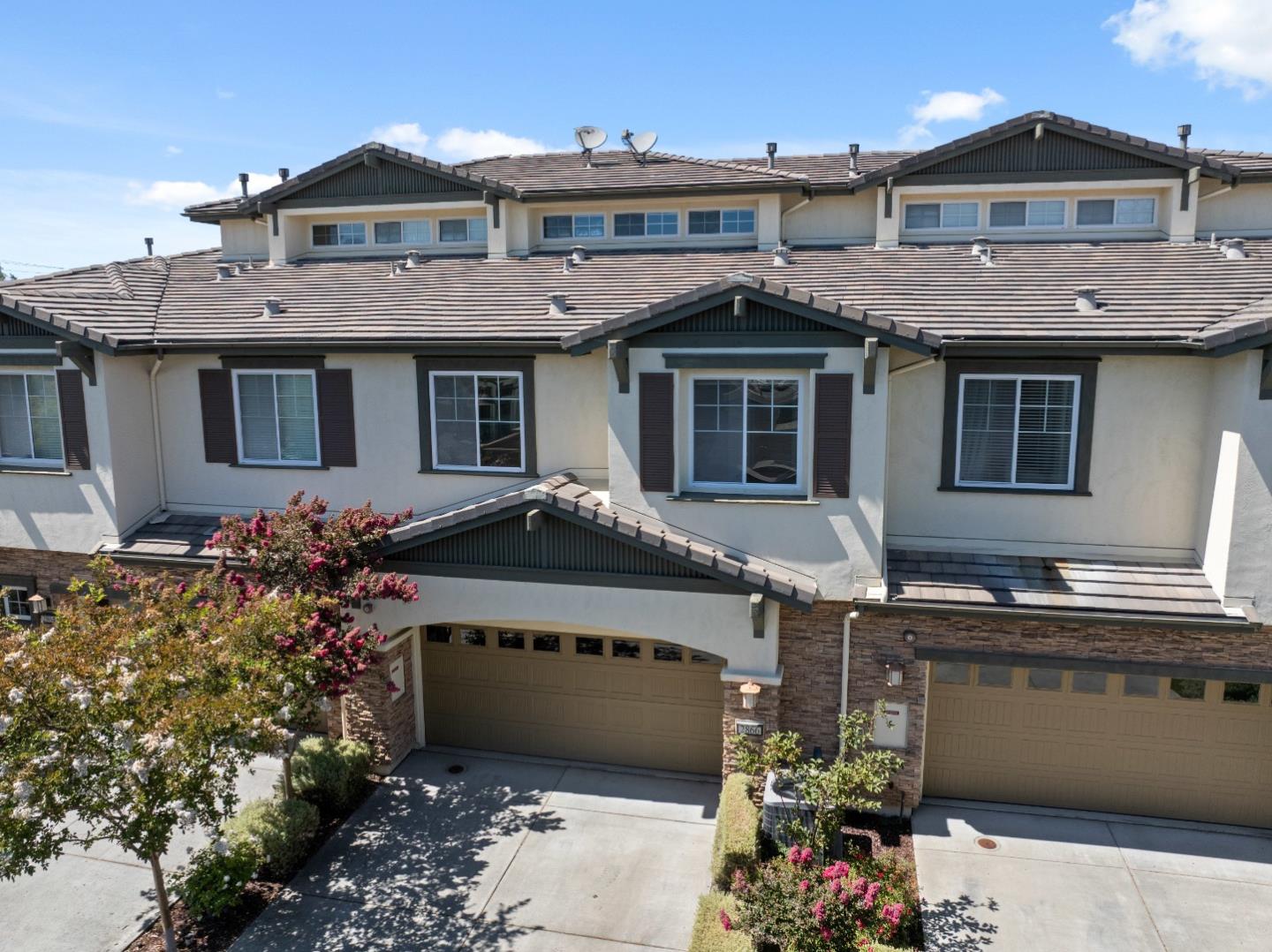 2866 Paseo Lane