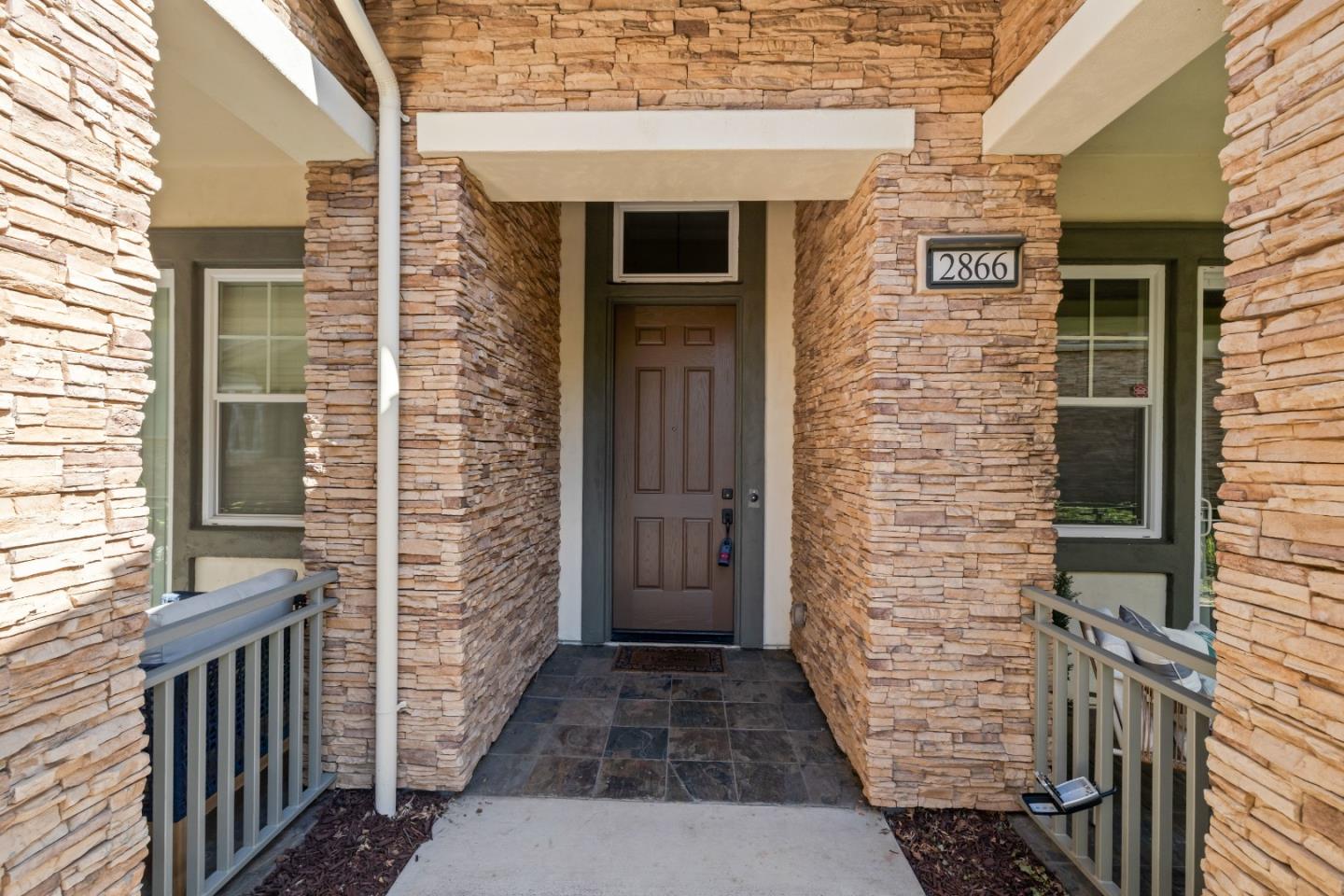 2866 Paseo Lane