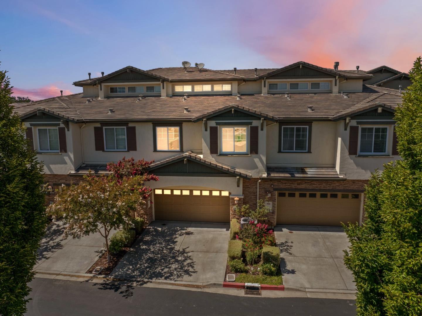 2866 Paseo Lane